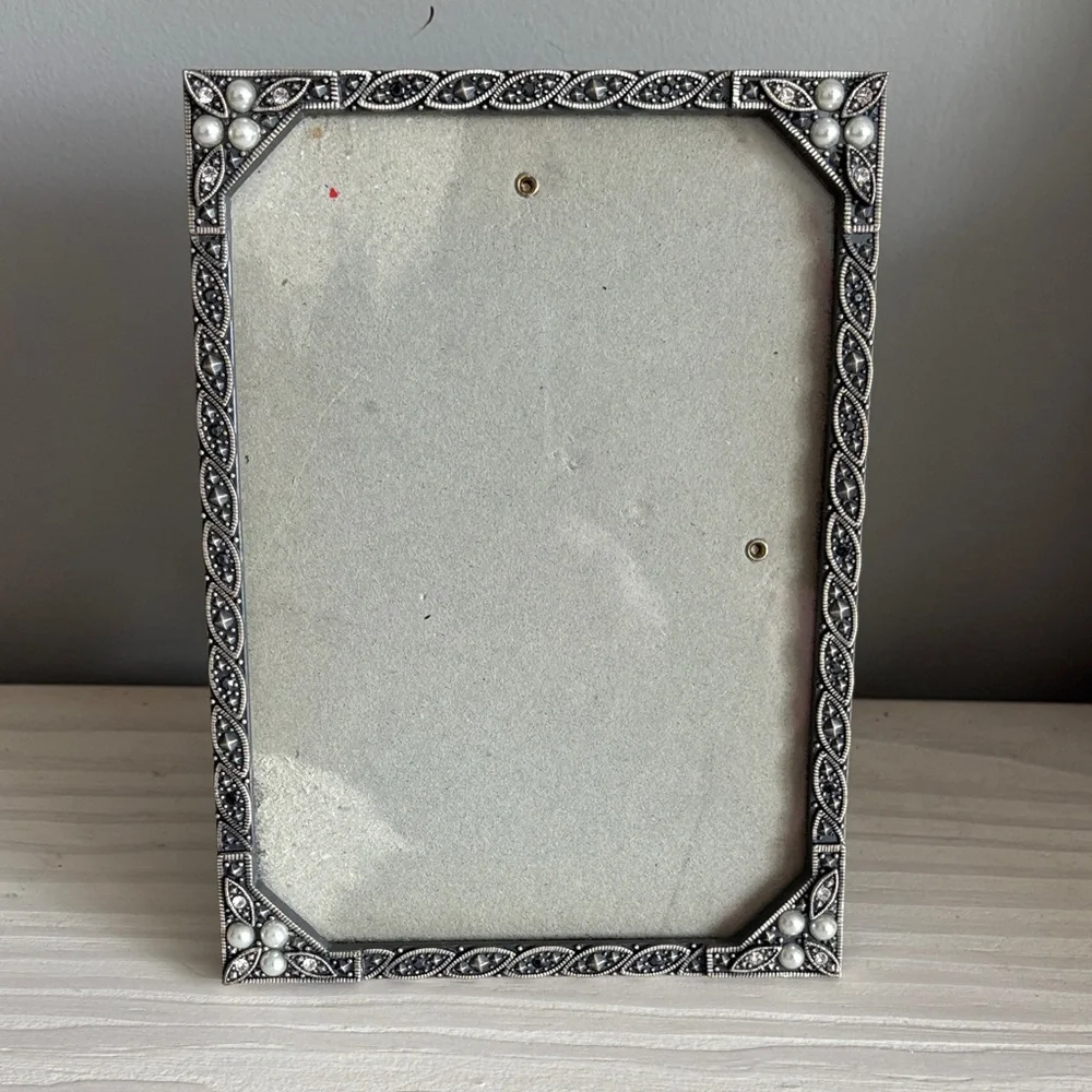 Ornate Silver, Marcasite, & Pearl Accent Photo Frame - Holds‎ 5” x 7” Photo